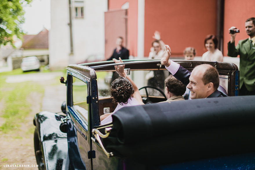 svatební fotografie u zámku Úsobí