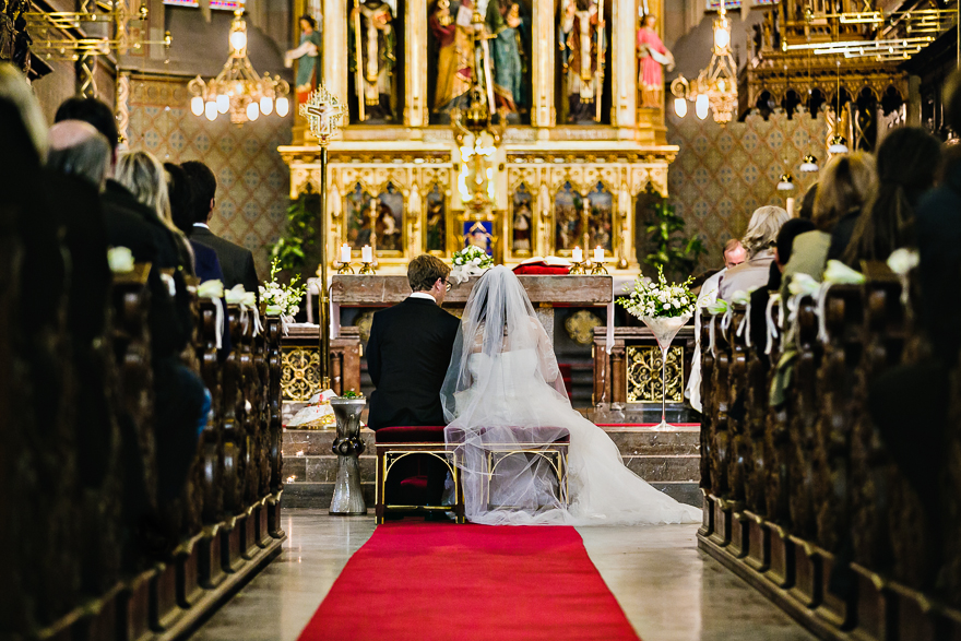 svatební fotografie v kostele sv. Petra a Pavla na Vyšehradě v Praze